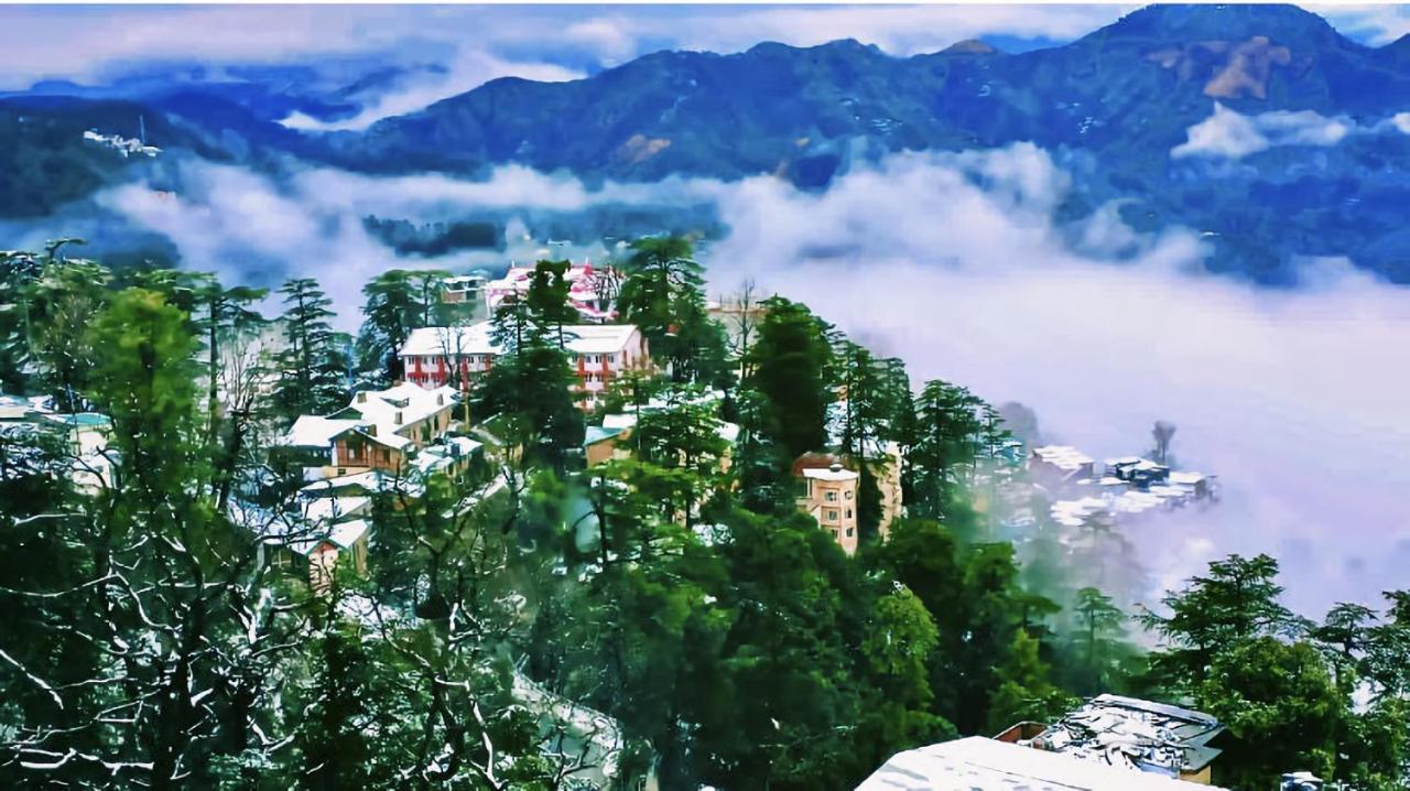 The Travelista Shimla Acomodação com café da manhã Exterior foto